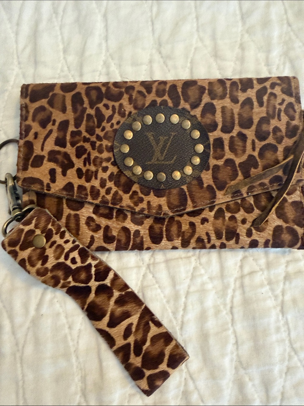 Louis Vuitton Leopard Print Haircalf Wristlet Clutch - Brown/Tan